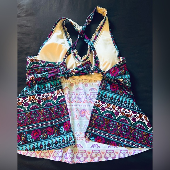 Colorful Patterned tankini top. - Picture 2 of 3